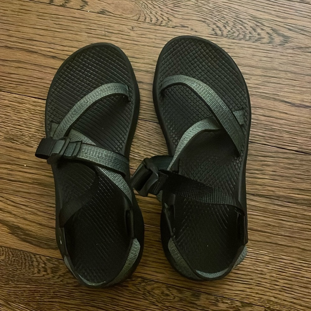 green chacos